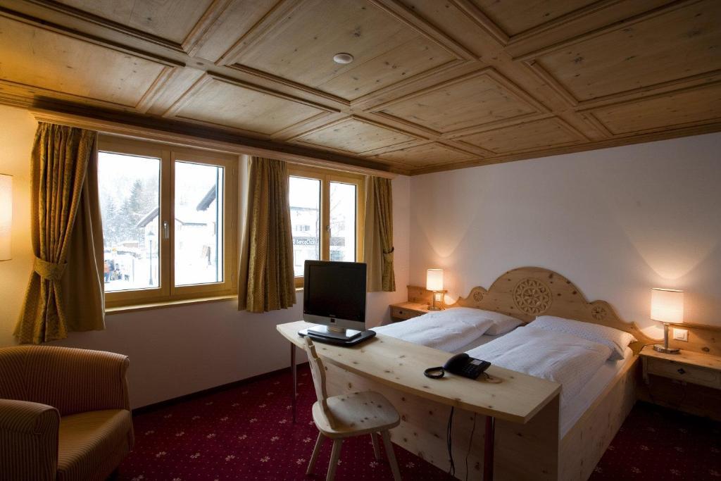 Hotel Seraina Sils Maria Exterior photo